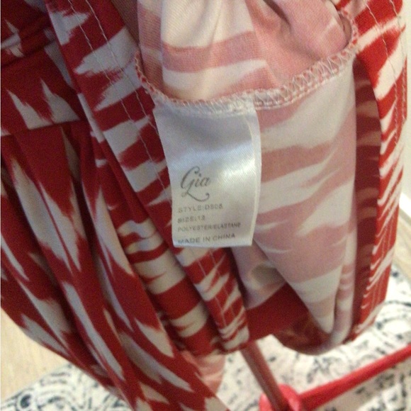 Gia Size 12 red and white cross body dress. - Picture 3 of 4